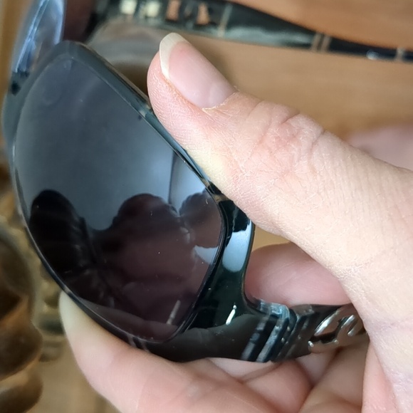 DG Sunglasses - Picture 6 of 8